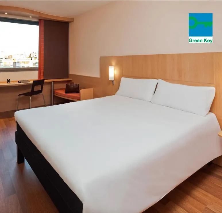 Ibis Lleida Hotel